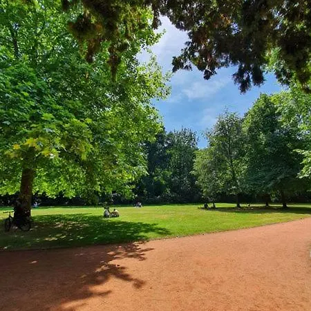 Am Stadtpark Mit Parkplatz 1Zkb 48Qm Oldenburg Buitenkant foto
